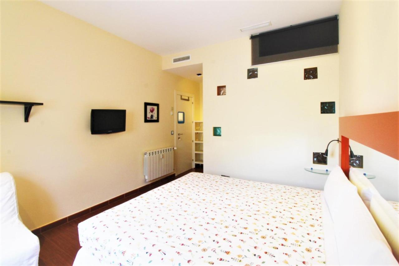 Hostal Arco Iris Madrid Dış mekan fotoğraf