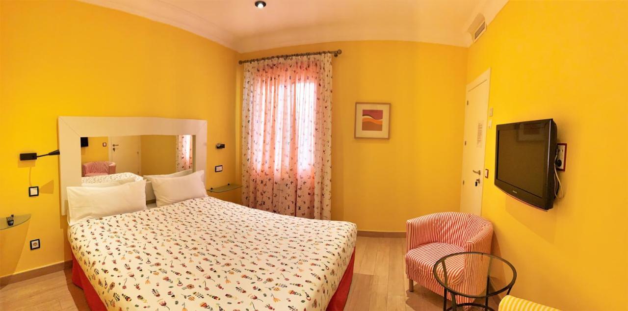 Hostal Arco Iris Madrid Dış mekan fotoğraf