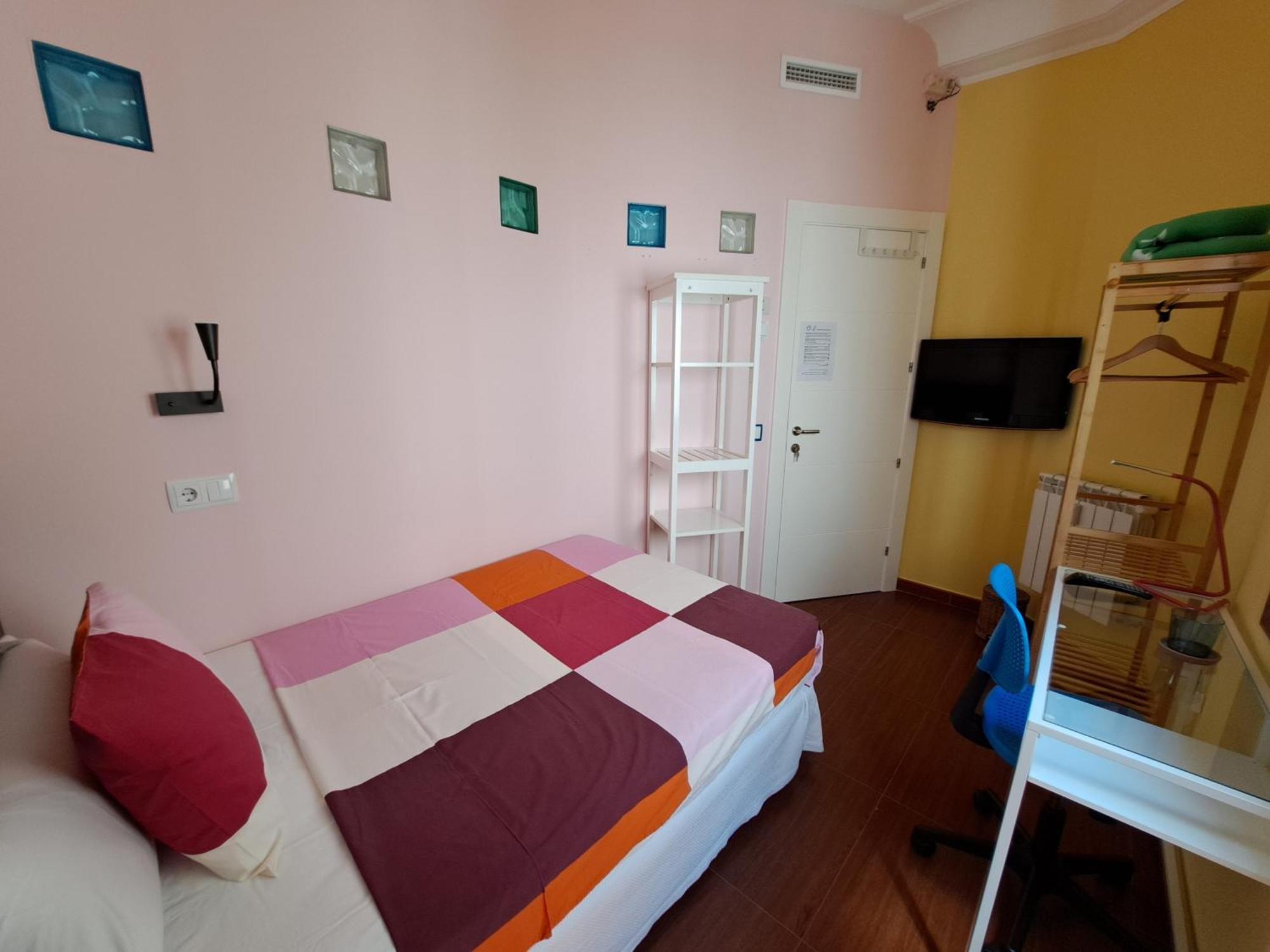 Hostal Arco Iris Madrid Dış mekan fotoğraf