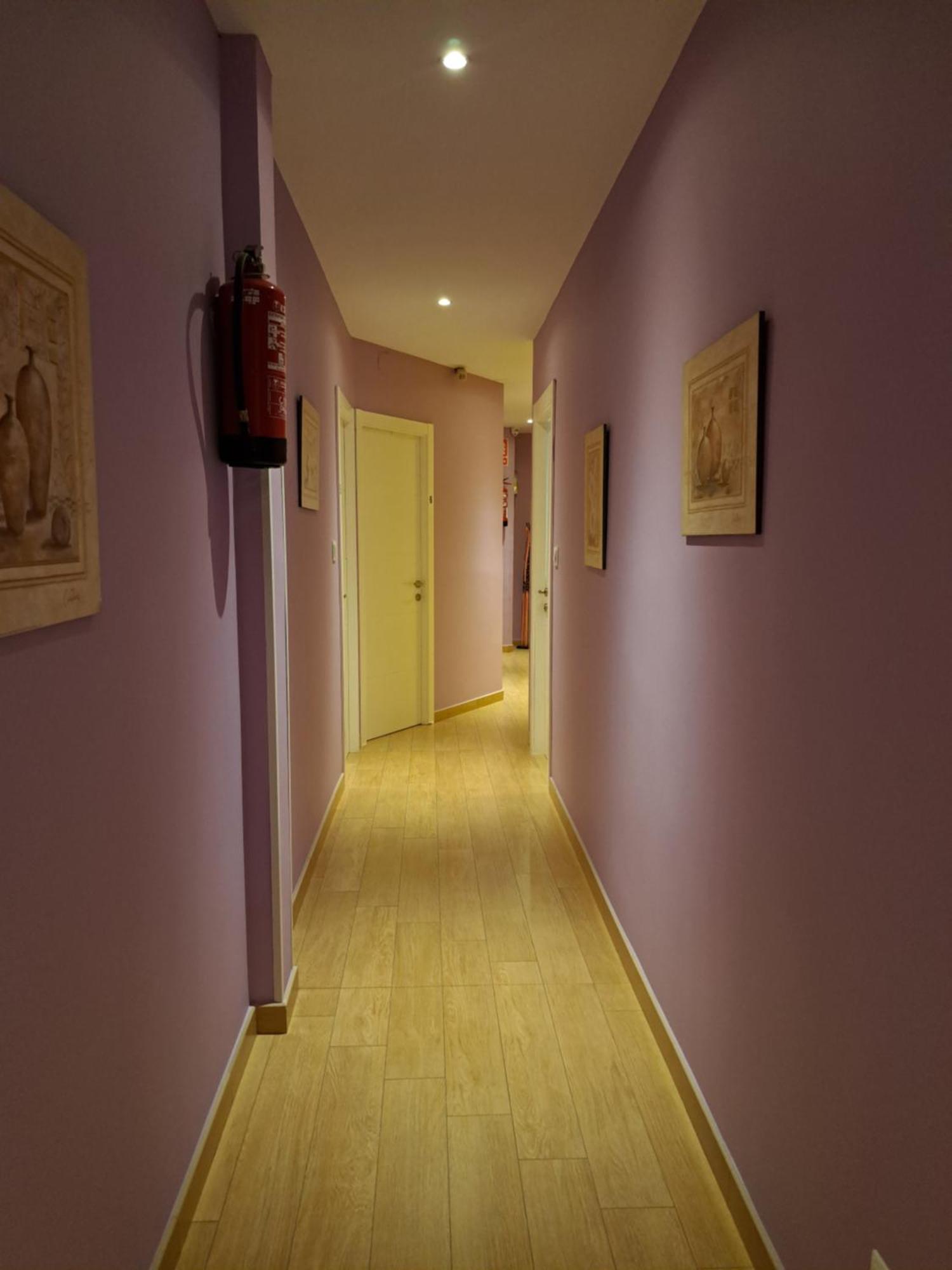 Hostal Arco Iris Madrid Dış mekan fotoğraf